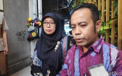 Komisioner KPAI Jasra Putra Takziah ke Rumah Duka Aurel